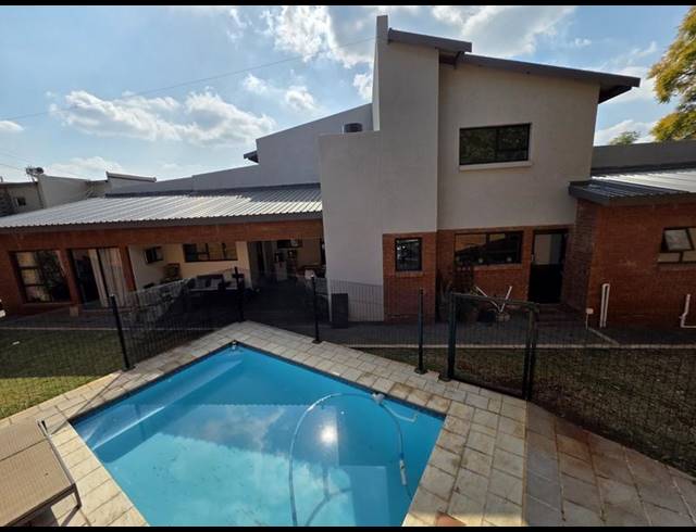 6 BEDROOM HOUSE FOR SALE IN MONTANA PARK